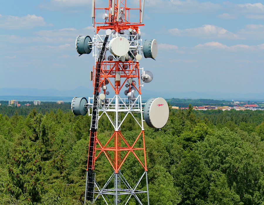Tower pemancar wireless